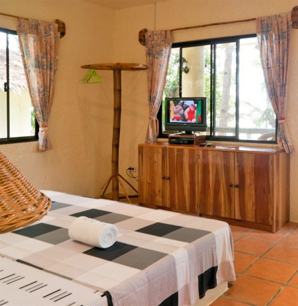 Easy Diving And Beach Resort Sipalay Exterior foto